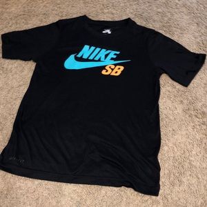 Nike SB drifit tshirt